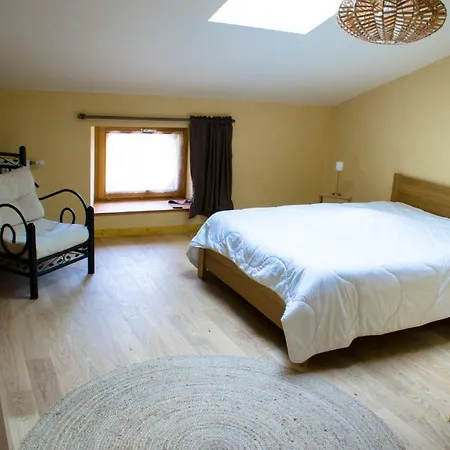 Le Clos De Ceintres Vendégház Cheminas